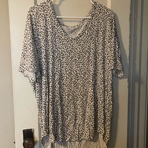 American Eagle Spotted Scoop Neck Top